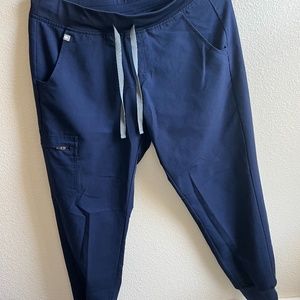 FIGS Women’s Zamora Joggers - Petite Medium in Navy
